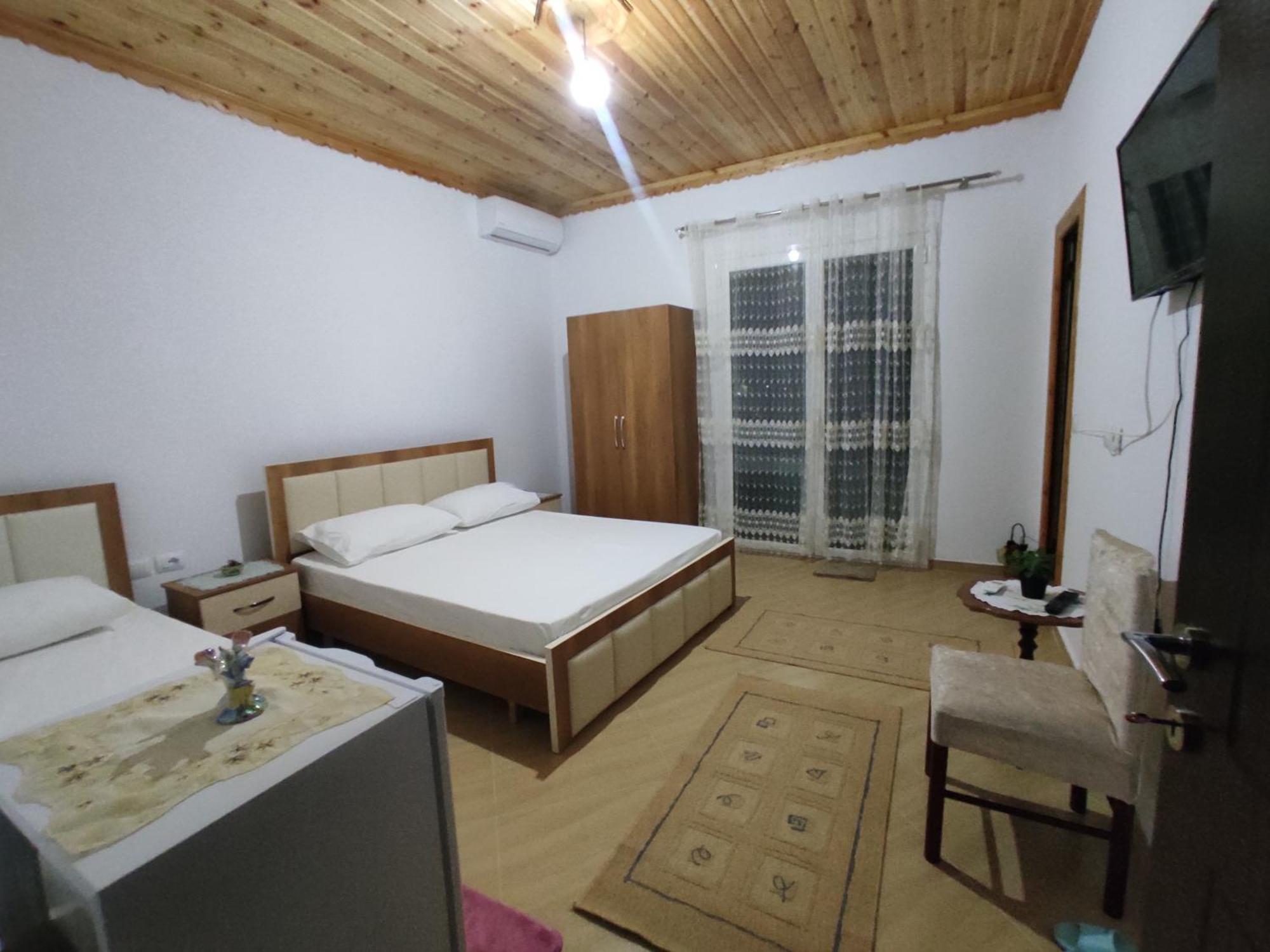 Dino Guest House Gjirokastër المظهر الخارجي الصورة